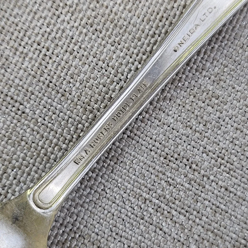 Oneida Wm A Rogers Hotel Plate Bouillon Spoons Set of 3 Silverplate 5.25